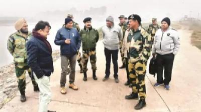 Farmers' land on Indo-Pak border free from barbed wire: 200 meters of barbed wire to be removed