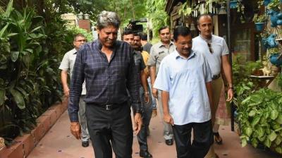 Kapil Dev with Arvind Kejriwal