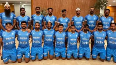 Hockey India 16-member team 