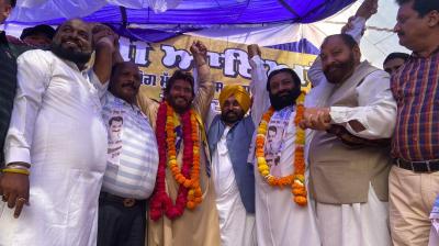 Chandan Grewal joins AAP