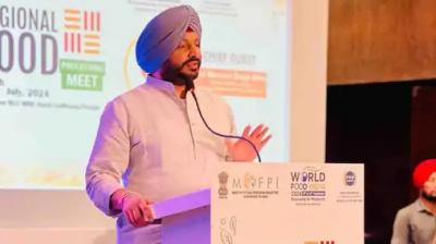 ਕੇਂਦਰੀ ਮੰਤਰੀ ਰਵਨੀਤ ਬਿੱਟੂ ਸੰਬੋਧਨ ਕਰਦੇ ਹੋਏ 