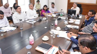 Chief Secretary instructs to effectively control stubble burning incidents