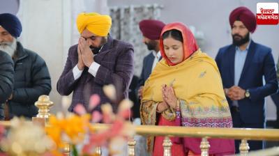 CM Mann PAYS OBEISANCE AT GURDWARA SRI BHABHOR SAHIB