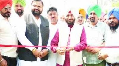 Surjit Singh Dhiman Inaugurating Power Com 