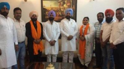 Manpreet Kaur Hundal joins Congress