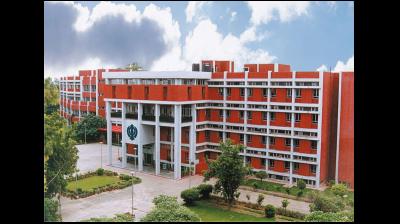 ਗੁਰੂ ਹਰਿਕ੍ਰਿਸ਼ਨ ਸਕੂਲਾਂ ਦੇ ਮਾਸਟਰ ਤਨਖ਼ਾਹਾਂ ਲਈ ਲੈ ਰਹੇ ਹਨ ਦਿੱਲੀ ਗੁਰਦਵਾਰਾ ਕਮੇਟੀ ਦੇ ਤਰਲੇ