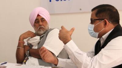 Agriculture minister reviews the availability of DAP with chief agriculture officers through video conferencing