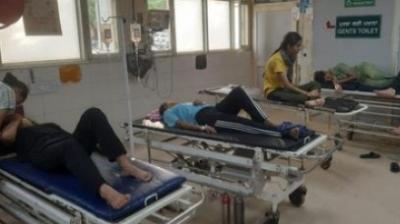 ਹਸਪਤਾਲ ’ਚ ਦਾਖ਼ਲ ਵਿਦਿਆਰਥਣਾਂ