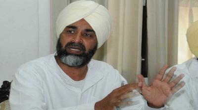 More than 2 dozen people of aap joins congress in presence of Manpreet Badal