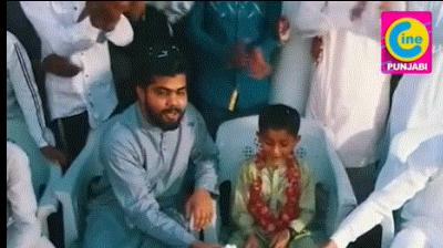  Pakistani Fans 