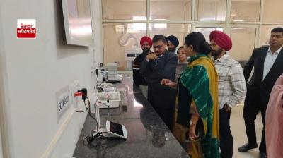 ਕੁਦਰਤੀ ਗੈਸ ਮੰਤਰਾਲੇ ਦੇ ਉਪ ਸਕੱਤਰ ਅਰਵਿੰਦ ਨਾਥ ਝਾਅ ਮੋਗਾ ਦਾ ਦੌਰਾ ਕਰਦੇ ਹੋਏ  