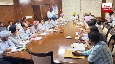 378 ਸੜਕਾਂ ਮੁਰੰਮਤ ਅਧੀਨ; 325 ਕਿਲੋਮੀਟਰ ਹਿੱਸੇ ਨੂੰ ਕੀਤਾ ਅਪਗ੍ਰੇਡ: ਹਰਭਜਨ ਸਿੰਘ ਈਟੀਓ