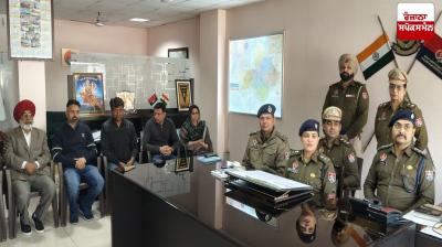 ਡਾ. ਰਵਜੋਤ ਗਰੇਵਾਲ ਜਾਣਕਾਰੀ ਦਿੰਦੇ ਹੋਏ 