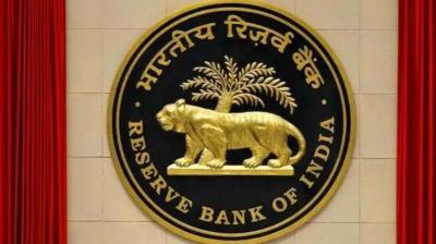 Indians spent Rs 2.2 lakh crore on foreign travel: RBI