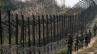 ਪਾਕਿ ਨੇ ਬਿਨ੍ਹਾਂ ਕਾਰਨ ਗੋਲੀਬੰਦੀ ਦੀ ਉਲੰਘਣਾ ਉਤੇ ਗੌਰਵ ਆਹਲੂਵਾਲੀਆ ਨੂੰ ਕੀਤਾ ਤਲਬ