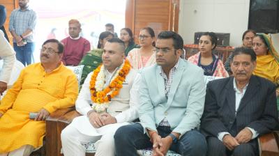 Chandigarh Mayor With Others 