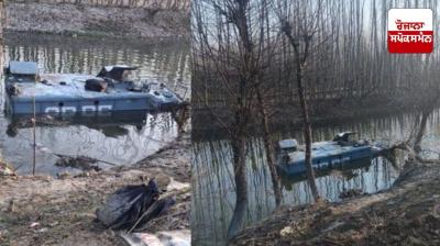 Bulletproof vehicle of CRPF personnel falls into canal in Srinagar