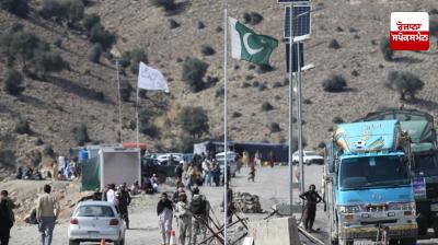 Pakistan closes border with Afghanistan over security threat