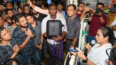 CM Mamata Banerjee accepted 3 demands of doctors