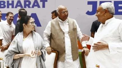 Congress agrees on making Kharge the chairman of opposition alliance 'India': Source