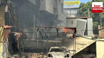 Israeli airstrikes kill seven people in central Beirut