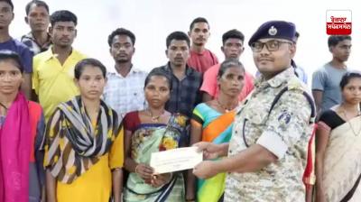 Security forces get big success in Chhattisgarh, 24 Naxalites surrender