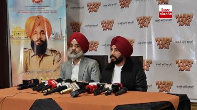 ਗੁਰਜਿੰਦਰ ਸਿੰਘ ਸਹੋਤਾ ਪੱਤਰਕਾਰਾਂ ਨਾਲ ਗੱਲਬਾਤ ਕਰਦੇ ਹੋਏ 