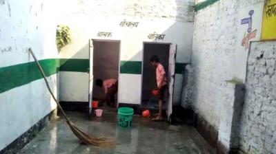  Video of students cleaning toilets viral