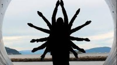 Delhi Man Dressed As Goddess Kali Mocked