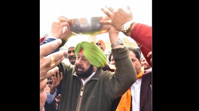 Captain Amarinder Singh performing Kar Sewa
