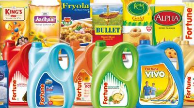 Adani Wilmar shares make weak listing, debut at 4% discount to IPO price