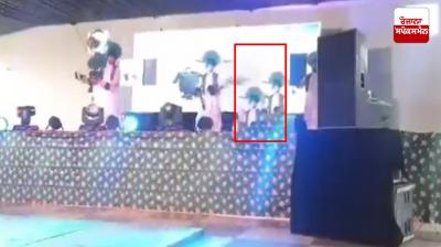 Bhangra group boy dies on stage