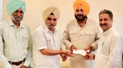 Navjot Singh Sidhu, Vijay Singla And Tripat Bajwa 