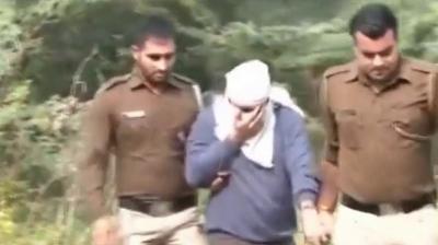 Shraddha murder: Lover who hacked girlfriend into 35 pieces taken to forest by police, 13 pieces recovered