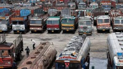Gadkari approves draft notification to mandate AC installation in trucks