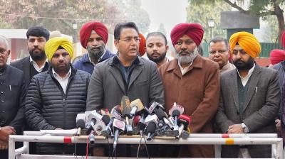 AAP Delegation Meets Governor on Chandigarh Chief Secretary Issue News