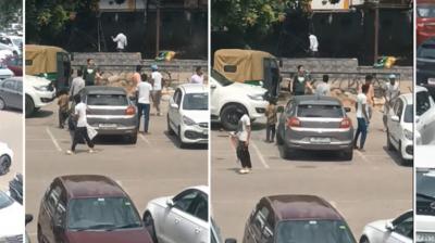 11 detained for waving swords