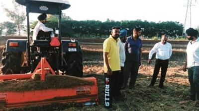 The farmer brother of village Jandali Khurd became a source of inspiration by disposing of stubble in the fields.