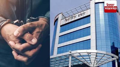 VB ARRESTS REVENUE PATWARI FOR TAKING RS 42,000 BRIBE news in punjabi 