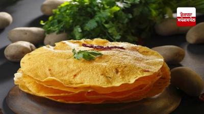 Make delicious potato papads at home with the help of these recipes