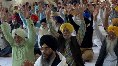 The Gurdwara Committees of Calcutta passed a resolution against the move to break the Shiromani Committee