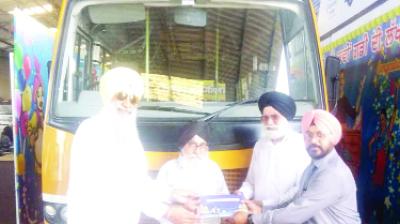 School Manager With Purchased Bus