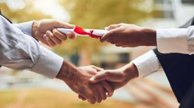 Indian Female doctor fined for Forging Medical Degree