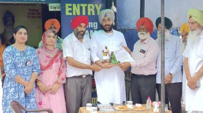  Harsukhinder Singh (Bobby Badal) promised to help the Sikh Museum in every possible way