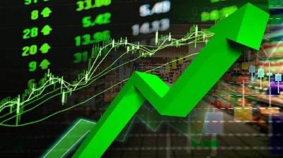  Sensex ends in the green, Nifty above 17,800