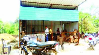 Liquor Shop at Guru Gobind Singh Marg