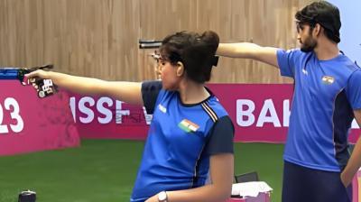 Shooting World Championship: Shiva Narwal and Esha Singh win pistol mixed team gold 