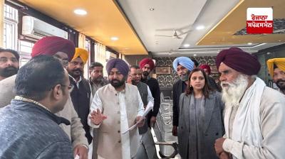 Revenue Minister Hardeep Singh Mundian conducts surprise check of Bathinda Tehsil Office