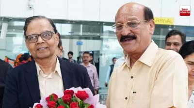 ਕੈਬਨਿਟ ਮੰਤਰੀ ਸੁਬੋਧ ਉਨਿਆਲ ਨੇ ਚੇਅਰਮੈਨ ਵਿੱਤ ਕਮਿਸ਼ਨ ਅਤੇ ਮੈਂਬਰਾਂ ਦਾ ਜੌਲੀ ਗ੍ਰਾਂਟ ਹਵਾਈ ਅੱਡੇ 'ਤੇ ਪਹੁੰਚਣ 'ਤੇ ਕੀਤਾ ਸਵਾਗਤ 