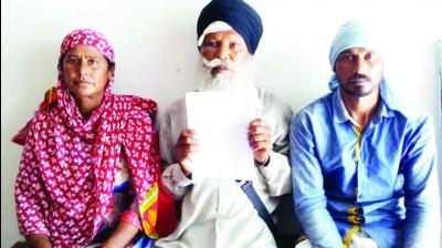 Lakhvinder  Singh with Family